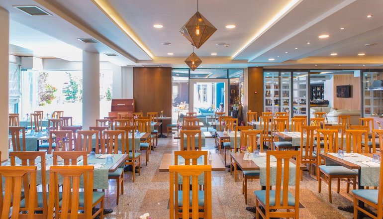 4* Hotel Mediterranean Resort