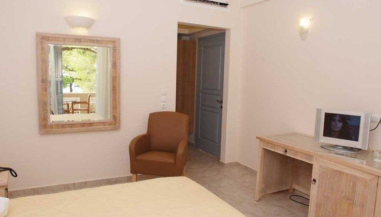 4* Alonissos Beach Bungalows & Suites Hotel - Αλόννησος