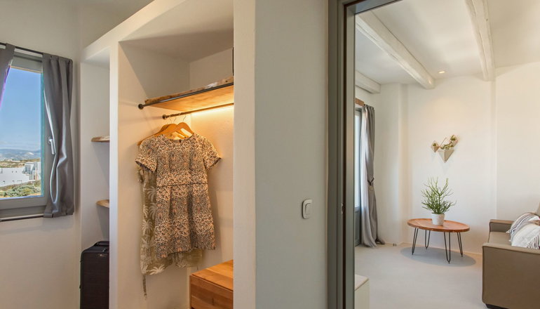 Paros Cape Suites