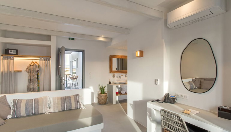 Paros Cape Suites