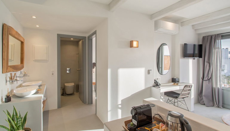 Paros Cape Suites