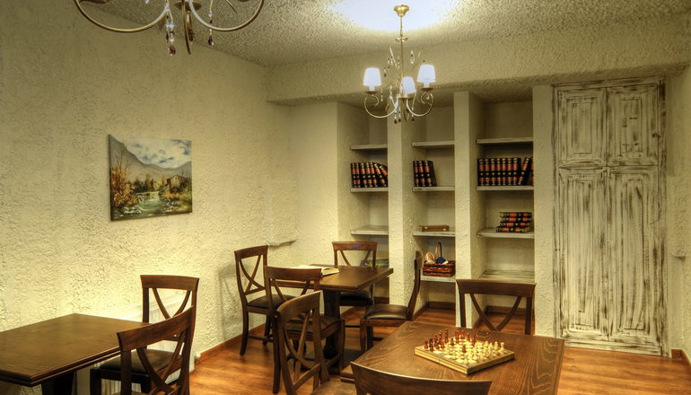 Hotel 1450