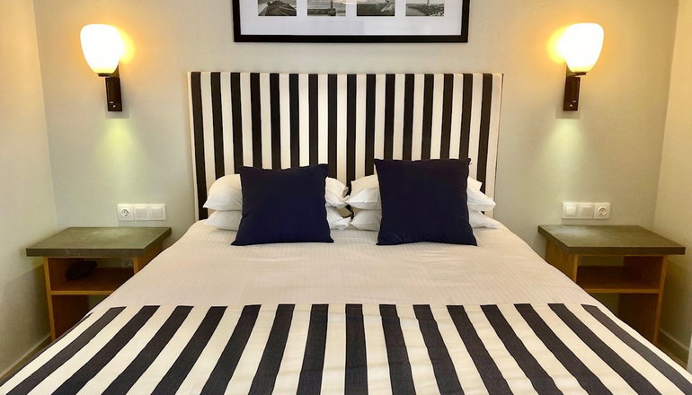 Bruskos Hotel & Suites - Άγιος Γεώργιος Αργυράδων, Κέρκυρα