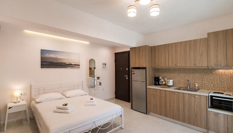 Bounatsa Studios & Apartments