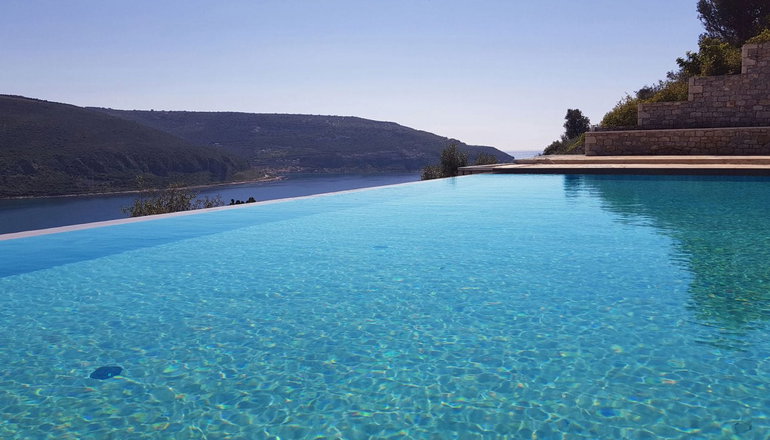 4* Manifest Hotel