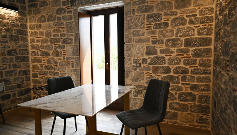 4* Manifest Hotel