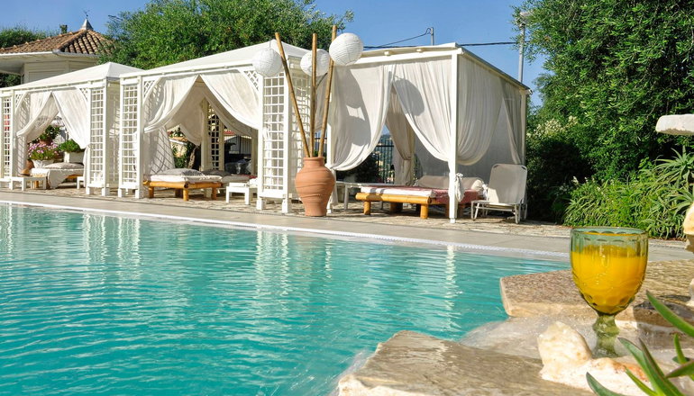 Nefeli Hotel