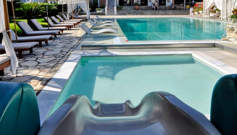 Nefeli Hotel