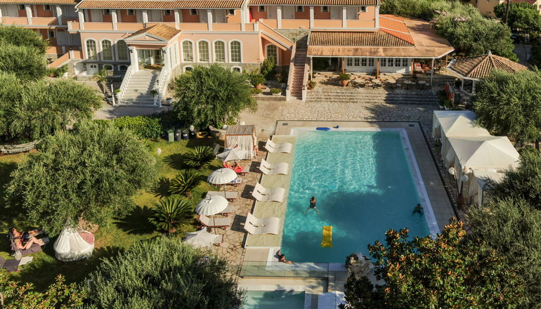 Nefeli Hotel