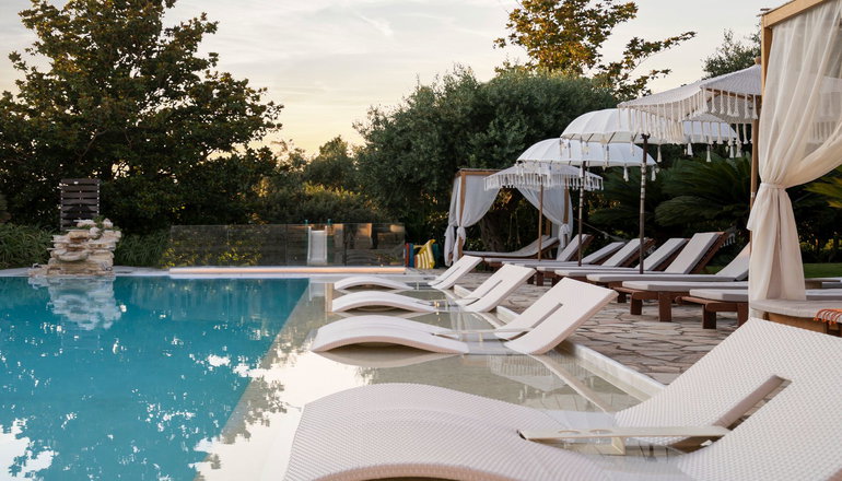 Nefeli Hotel