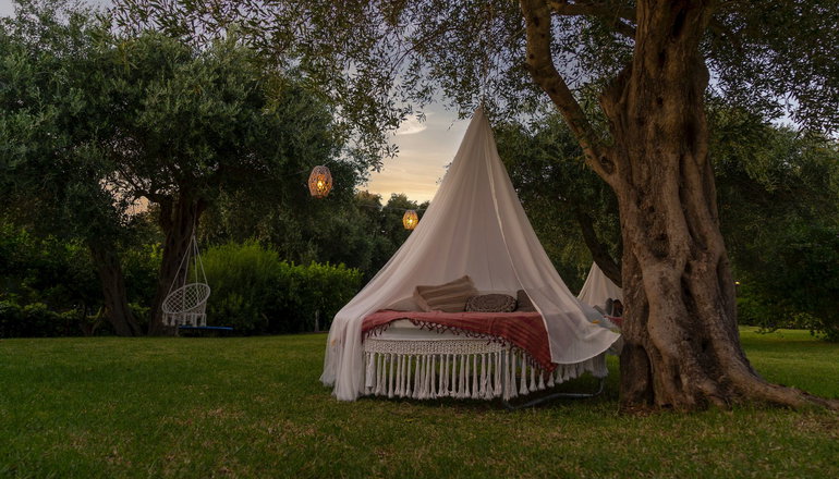 Nefeli Hotel
