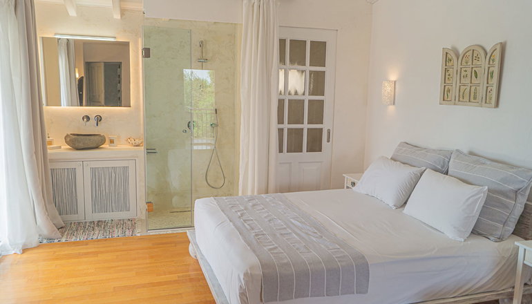 Nefeli Hotel