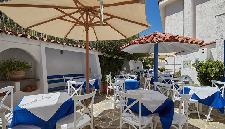Atheras Hotel - Έυδηλος, Ικαρία
