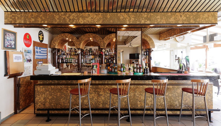 Aphrodite Beachfront Hotel