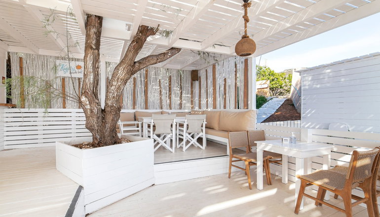 Perrakis Hotel Andros - Κυπρί, Άνδρος