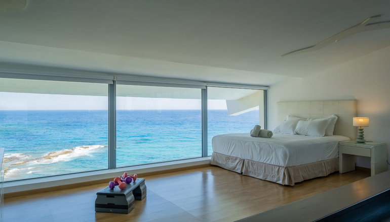 Icarus Luxury Beachfront Villa - Γιαλισκάρι, Ικαρία