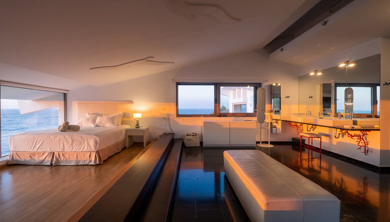 Icarus Luxury Beachfront Villa - Γιαλισκάρι, Ικαρία