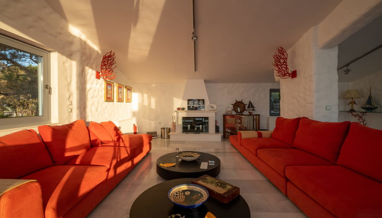 Icarus Luxury Beachfront Villa - Γιαλισκάρι, Ικαρία