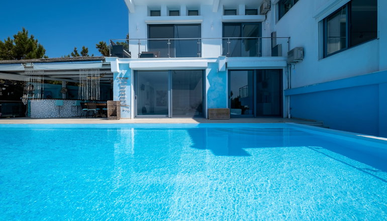 Icarus Luxury Beachfront Villa - Γιαλισκάρι, Ικαρία