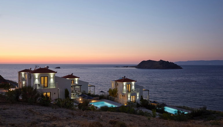 Eleia Seafront Rooms & Villas - Πέτρα, Λέσβος