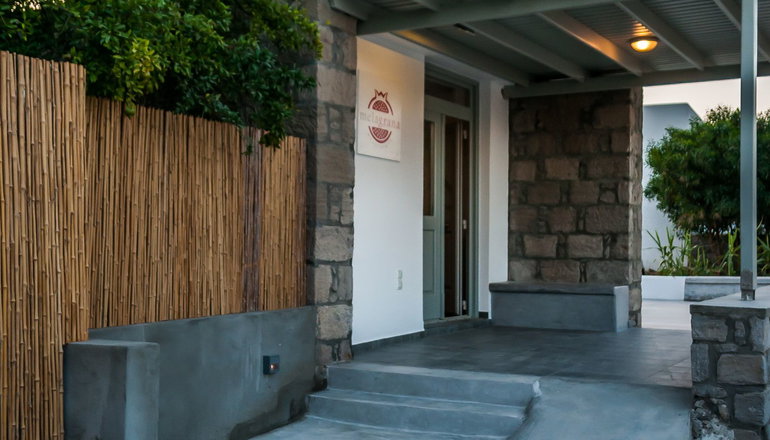 Melagrana Apartments Milos