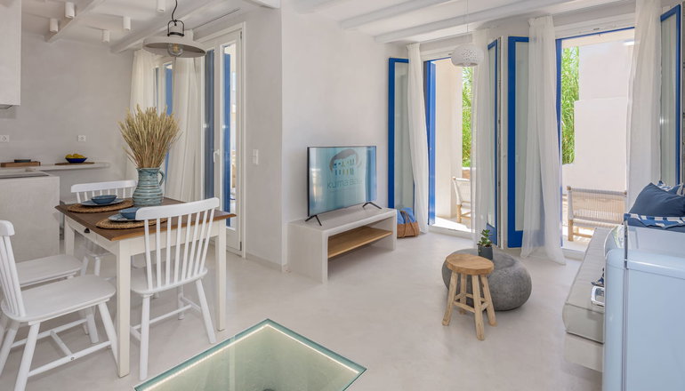Klima Bay Beachfront Boutique Houses