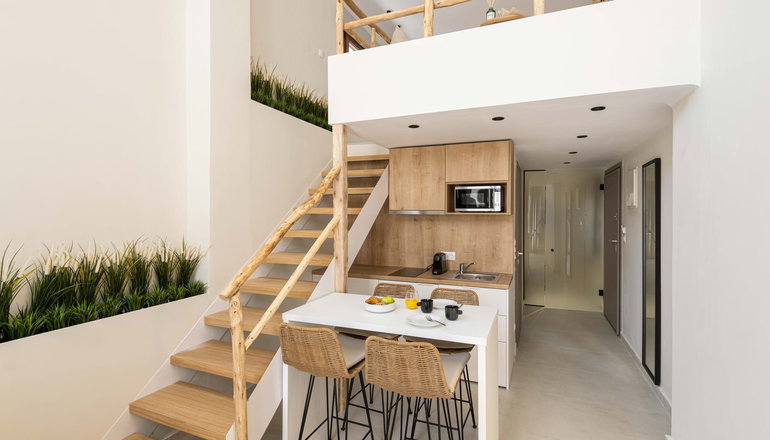 Palm Suites