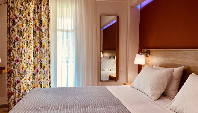 G. George Hotel Lefkada