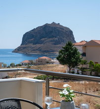 Tulipa Suites - Μονεμβασιά