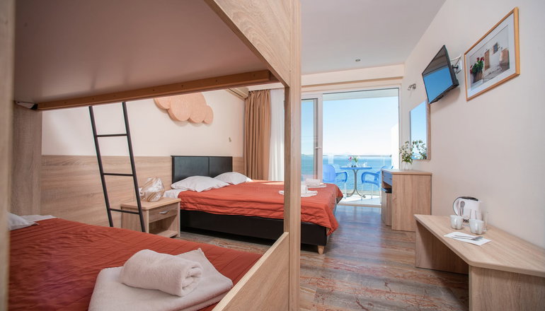4* Alyssium - Μπενίτσες, Κέρκυρα