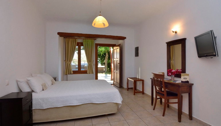 Alkifron Hotel palio