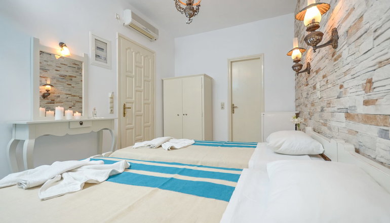 Agia Anna Studios