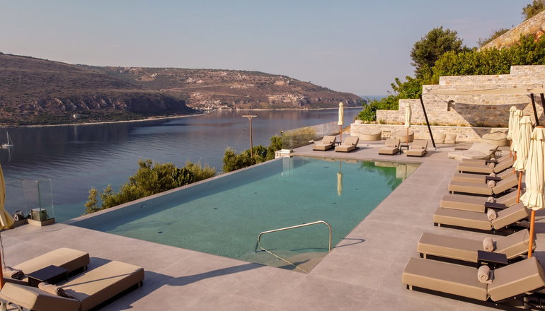 4* Manifest Hotel