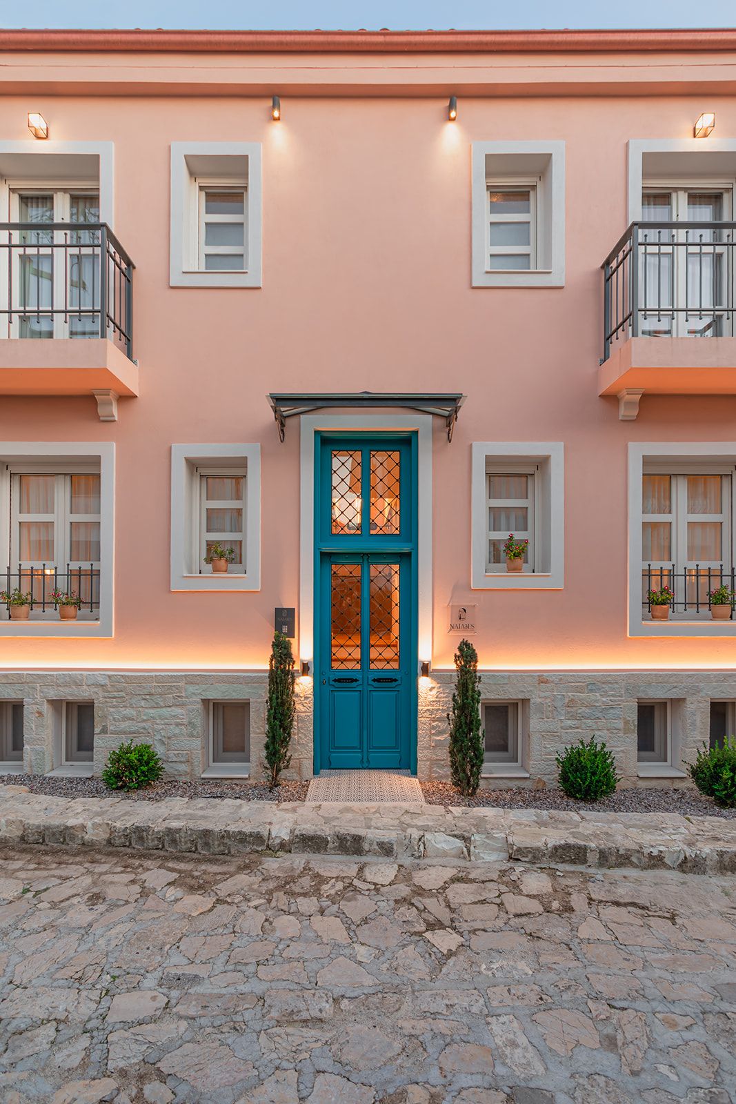 Naiades - Ιωάννινα ✦ -25% ✦ 2 Ημέρες (1 Διανυκτέρευση) ✦ 2 άτομα ✦ 2 ✦ έως 30/11/2027 ✦ Επιλέξτε 4 διανυκτερεύσεις και πληρώστε μόνο τις 3!
