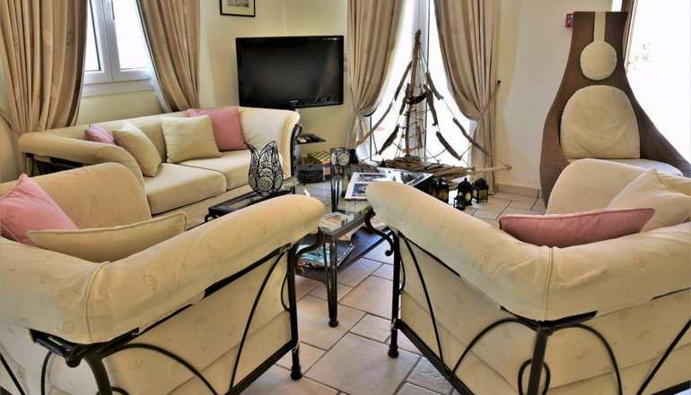 Ostria Hotel