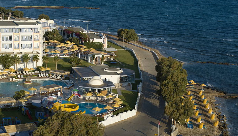 5* Serita Beach Hotel