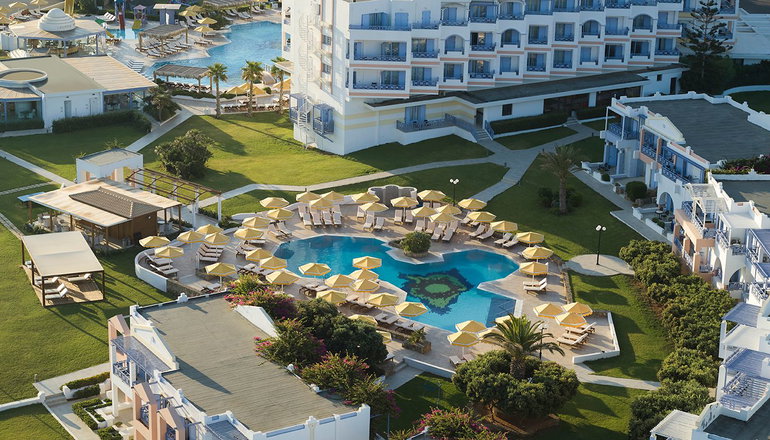 5* Serita Beach Hotel