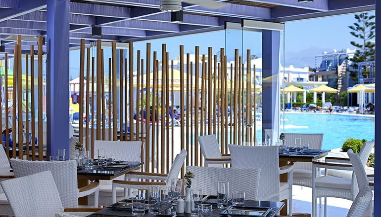 5* Serita Beach Hotel