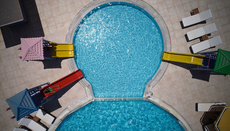 5* Serita Beach Hotel