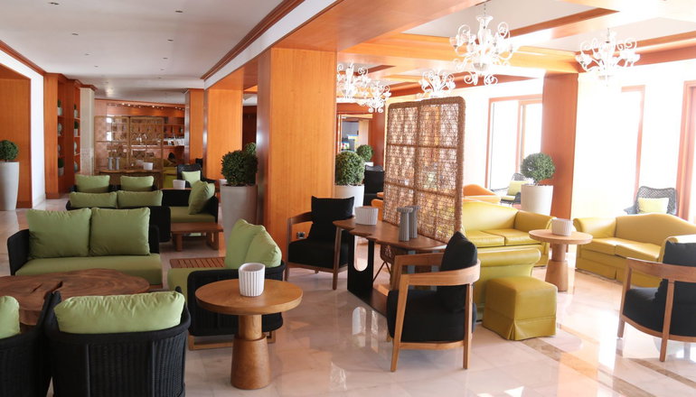 5* Serita Beach Hotel
