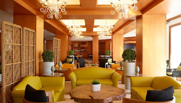 5* Serita Beach Hotel