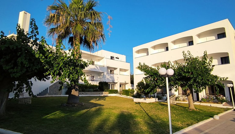 4* Adel Paradise