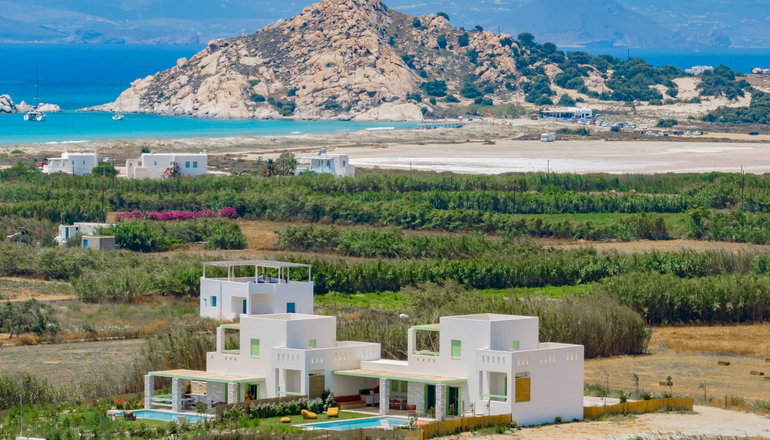 Plioni Villas