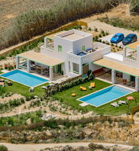 Plioni Villas
