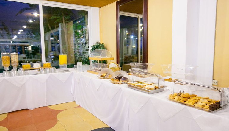 Theoxenia Hotel