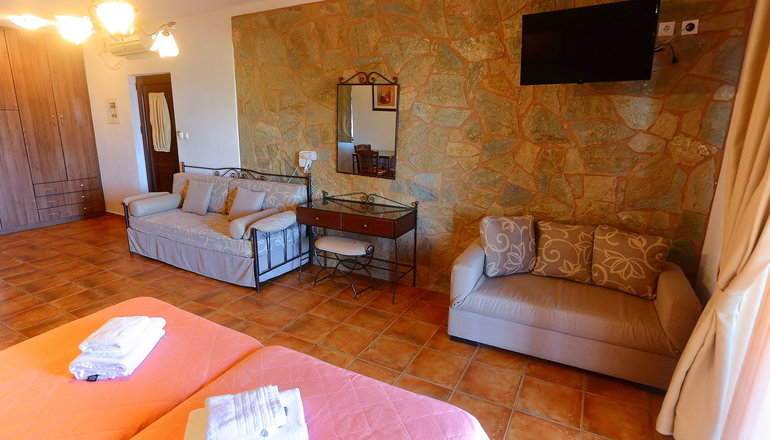 Vathi Hotel