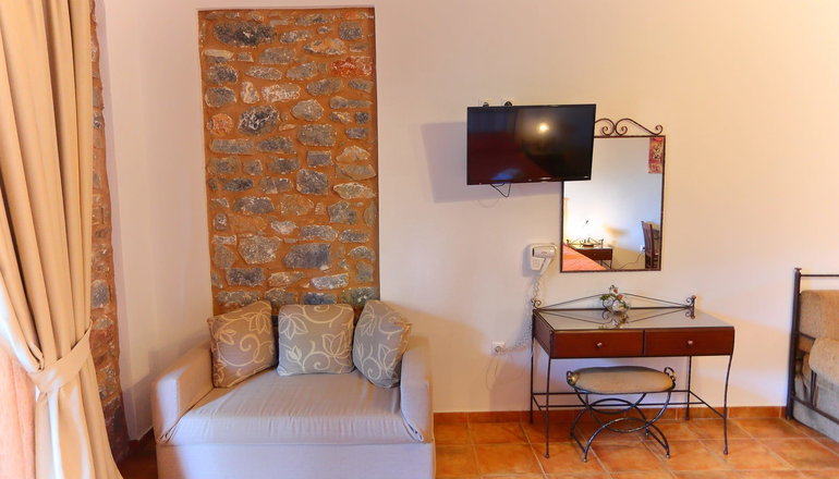 Vathi Hotel