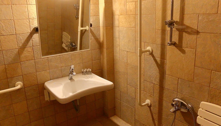 Vathi Hotel