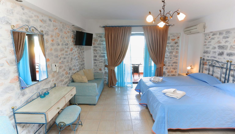 Vathi Hotel