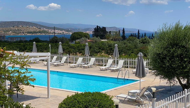 Leonidas Resort